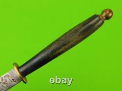 Antique 19 Century US Engraved Dagger Fighting Knife with Sheath