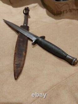 BLACK DEVIL CANADA-USA MODERN STYLE of WWII COMMANDO DAGGER KNIFE 1970s WW2