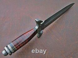 Beautiful Custom Hand-Forged Damascus Steel Dagger Knife Wood Handle
