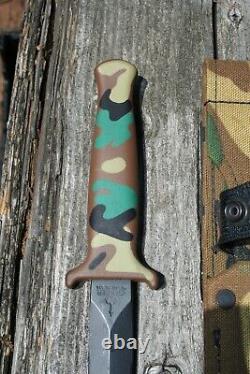 GERBER GUARDIAN II Stainless Camo Camouflage Knife Dagger Very Nice Condition