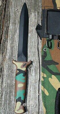 GERBER GUARDIAN II Stainless Camo Camouflage Knife Dagger Very Nice Condition