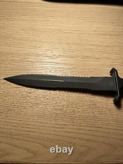 Gerber Mark II Black Fixed Dagger Knife 11AGM With Sheath Excellent