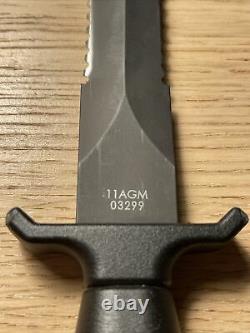 Gerber Mark II Black Fixed Dagger Knife 11AGM With Sheath Excellent