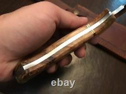 Handmade Custom Full Tang Hunting Dagger Knife D2 Carbon Steel Olive Wood Handle