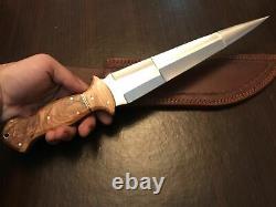 Handmade Custom Full Tang Hunting Dagger Knife D2 Carbon Steel Olive Wood Handle