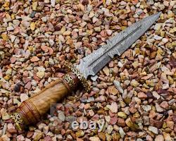Handmade Damascus Steel Knife Dagger for Hunting With Sheath