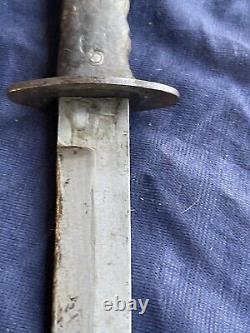 ITALIAN WW2 FIGHTING KNIFE/Dagger MVSN