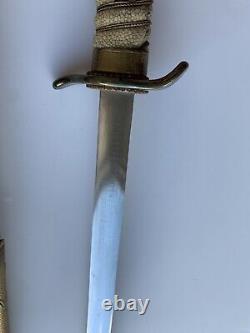 Japanese Japan WW2 Navy Officer's Dagger Tanto Fighting Knife with Scabbard