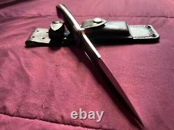 Mint? Vintage Al Mar 3004 Seki Japan Fighting Knife/Dagger withSheath. Engraved