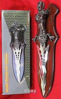 New Emblazon Of Knife 19 Medussa Stainless Steel Blade Display Knife Dagger
