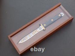 Rare Vintage EK Victory in Europe Fighting Knife Dagger