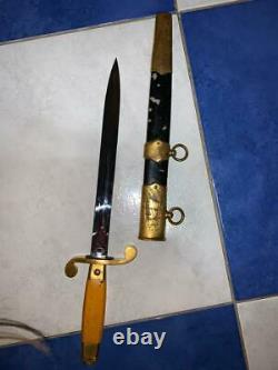 Russiam Soviet Officer's dagger post WW2 model fighting knife with button