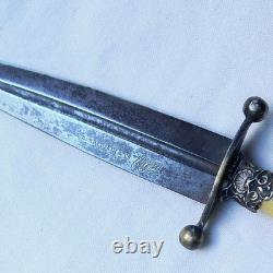 S. S. Brittain & Co, Sheffield 1880s swan logo gentlemen's dagger rare type