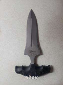 United Cutlery Total Recall Dagger #UC485 withSheath, COA, and Original Box