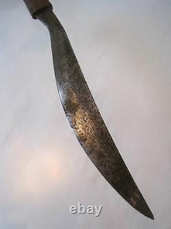 VTG WWIIFAR EAST/FILIPINOTALIBON FIGHTING KNIFE SCABBARDCARVED Wood Metal