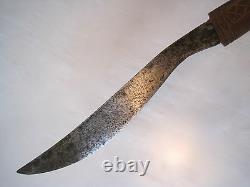 VTG WWIIFAR EAST/FILIPINOTALIBON FIGHTING KNIFE SCABBARDCARVED Wood Metal