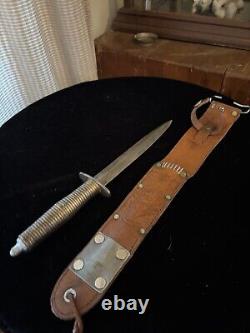 WWII Fairbairn-Sykes fighting knife dagger