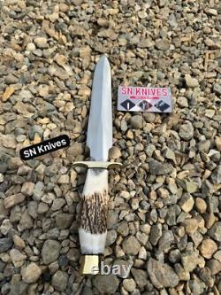 15 DAGUES DE CHASSE FAITES MAIN EN ACIER D2 AVEC MANCHETTE EN CORNE DE CERF ET ÉTUI