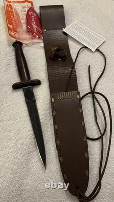 Böker Plus Réplique du V-42 Devil's Brigade 7 Dague militaire 02BO1942