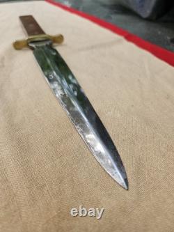 Couteau de Combat des Frères Ernst de la Seconde Guerre mondiale - Rare Dague Australienne avec Étui d'Origine