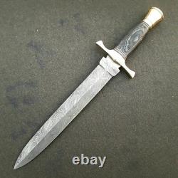 Couteau de chasse/dague fait main en acier damassé personnalisé 13,5 po poignée en bois Pakka