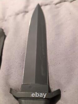 Couteau de combat Boker Solingen Applegate-Fairbairn Fighting Dagger 440C 120543B 11 OA