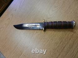 Couteau de combat commémoratif Camillus U.S.N. 1941-1991, dague légèrement corrodée