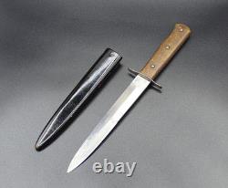 Couteau de combat de la Luftwaffe allemande de la Seconde Guerre mondiale avec fourreau