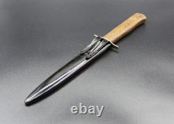 Couteau de combat de la Luftwaffe allemande de la Seconde Guerre mondiale avec fourreau