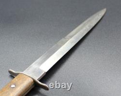 Couteau de combat de la Luftwaffe allemande de la Seconde Guerre mondiale avec fourreau