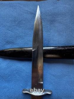 Couteau de combat de la Luftwaffe allemande de la Seconde Guerre mondiale avec fourreau, tampon 5