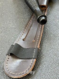 Couteau de combat fabriqué à Sheffield par le Britannique R. Cooper