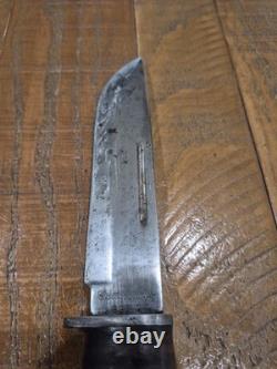 Couteau de combat poignard militaire CATTARAUGUS 225Q vintage de la Seconde Guerre mondiale. Couteau solide. USA