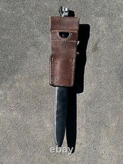 Couteau de combat suisse M1957 avec fourreau et grenouille Switzerland PE57