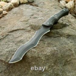 Dague de chasse noire SSS 17 faite à la main en acier à haute teneur en carbone avec étui en cuir