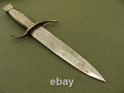 Dague de combat dragon à pommeau poing allemand de la Seconde Guerre mondiale vintage