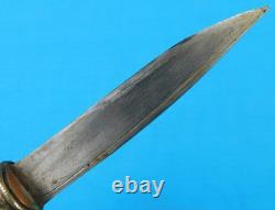 Dague de combat indonésienne antique du 19e siècle avec fourreau