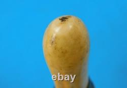 Dague de combat indonésienne antique du 19e siècle avec fourreau