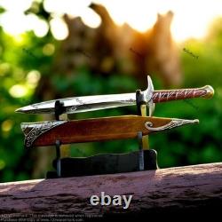 Dague elfique médiévale faite main Sting du Seigneur des Anneaux avec fourreau et support