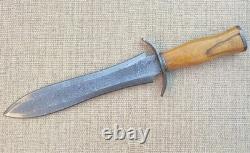 Dague en acier damassé fait main sur mesure, forgée au charbon, pleine tang avec étui Dague en acier damassé fait main sur mesure, forgée au charbon, pleine tang avec étui