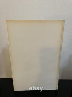 Dagues, baïonnettes, couteaux de combat / Armes blanches, Major John R. Angolia, lot de 2