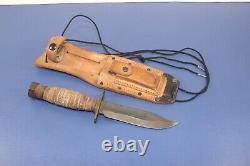 Fine Vintage U. S. Couteau Pilote Militaire Dague Avec Scabbrd & Stone C. 2-1980