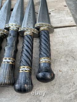 Lot de 10 pièces, couteau poignard de 12'' avec poignée en bois et laiton, acier damassé fait main