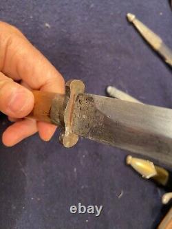 Première et deuxième guerre mondiale : couteau-poignard de tranchée allemand de collection ancienne