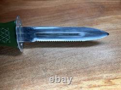 Rare couteau de combat de police chinois RPDC, dague à lame droite et lame dentée