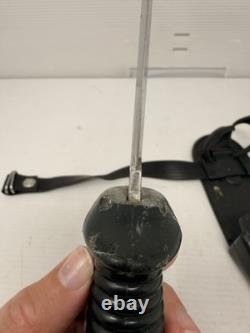 Rare poignard de combat Rostfrei avec poignée noire, Allemagne, avec étui.