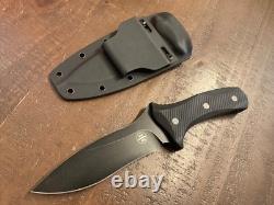 Set de 2 Couteaux Fixes Blak avec Étuis Durs