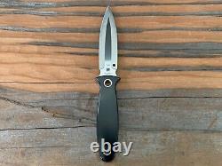 Spyderco Nightstick FB47GP, S30V, G10 noir, étui, Membre du Club #068, LNIB