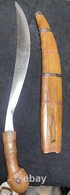 Talibong antique : épée de combat, de chasse et couteau